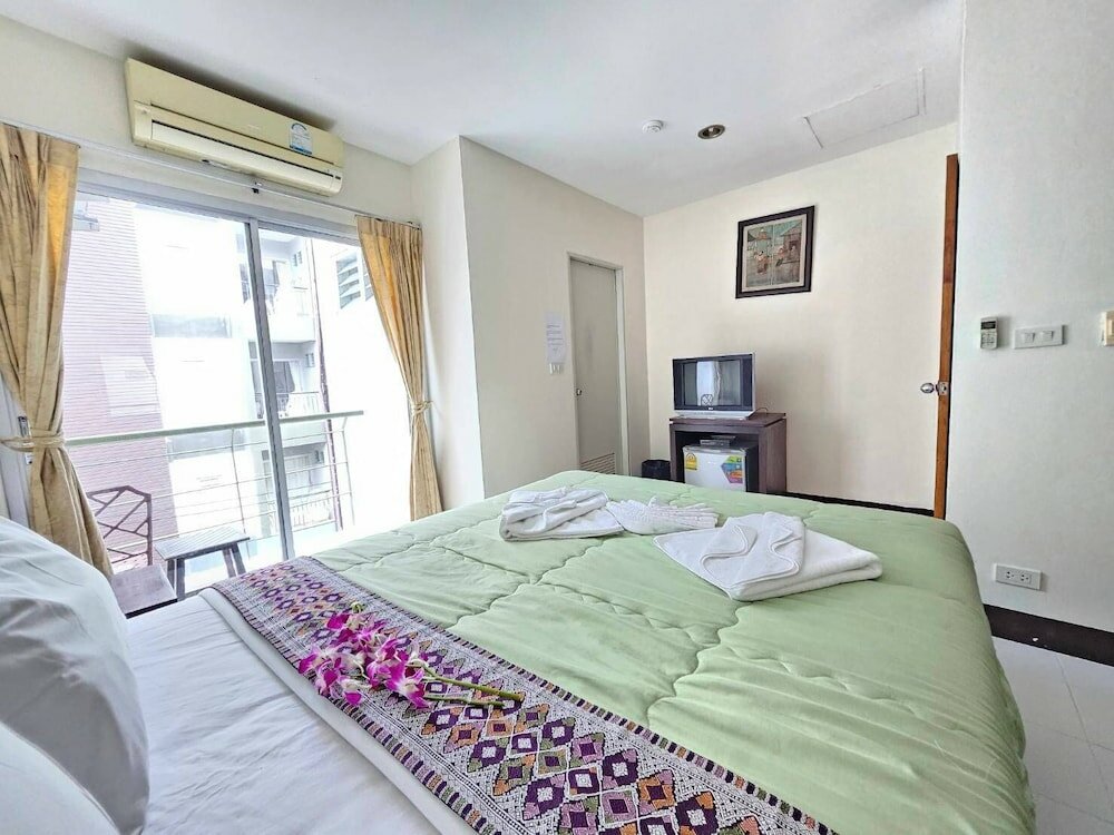 Фото Patong Moon Inn Residence