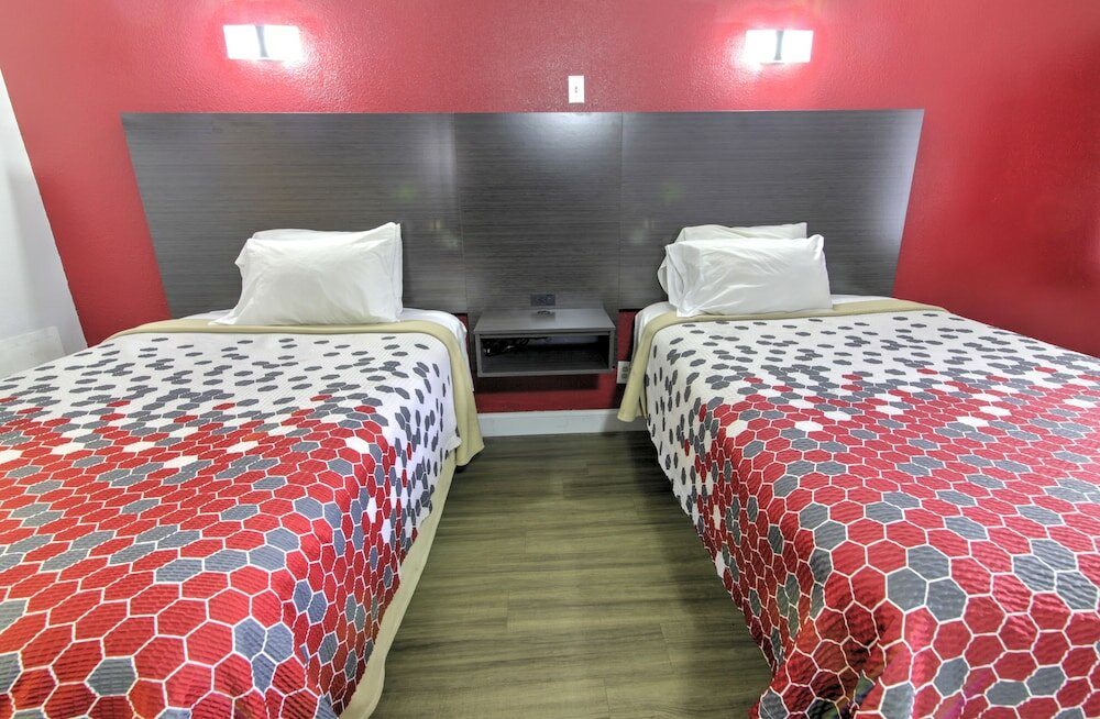 Фото Econo Lodge Airport