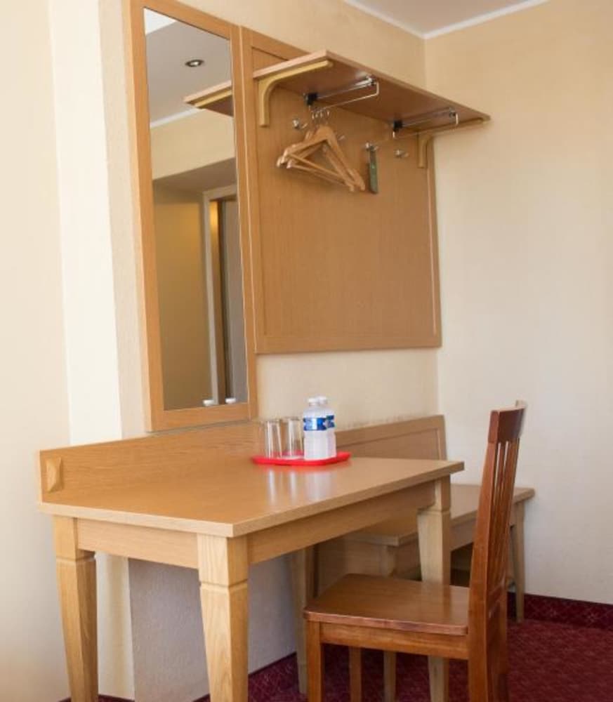 Фото Alexa Old Town Hotel