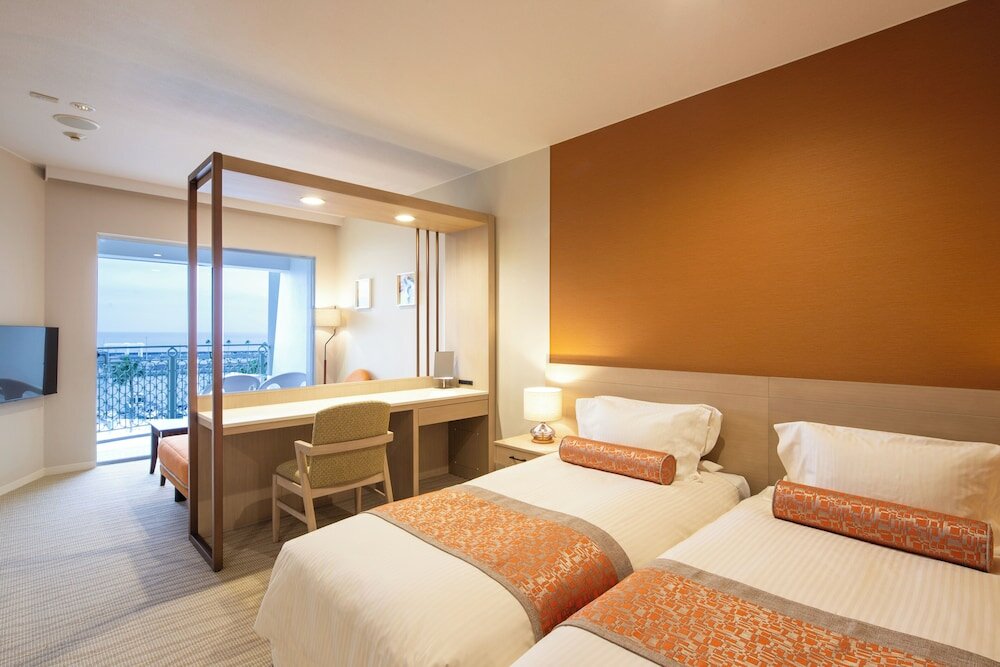 Фото Wakayama Marina City Hotel