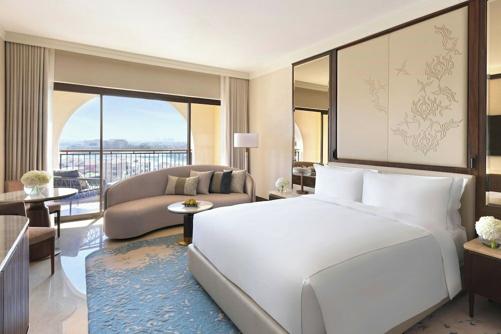 Фото The Ritz Carlton Abu Dhabi Grand Canal