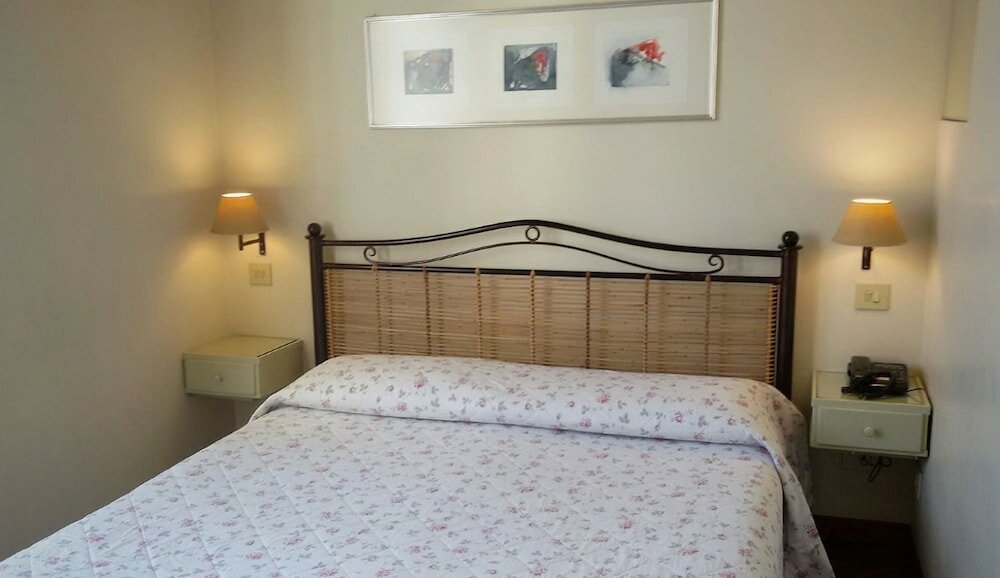 Фото Hotel Lilium