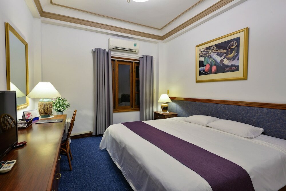 Фото The Spring Hotel