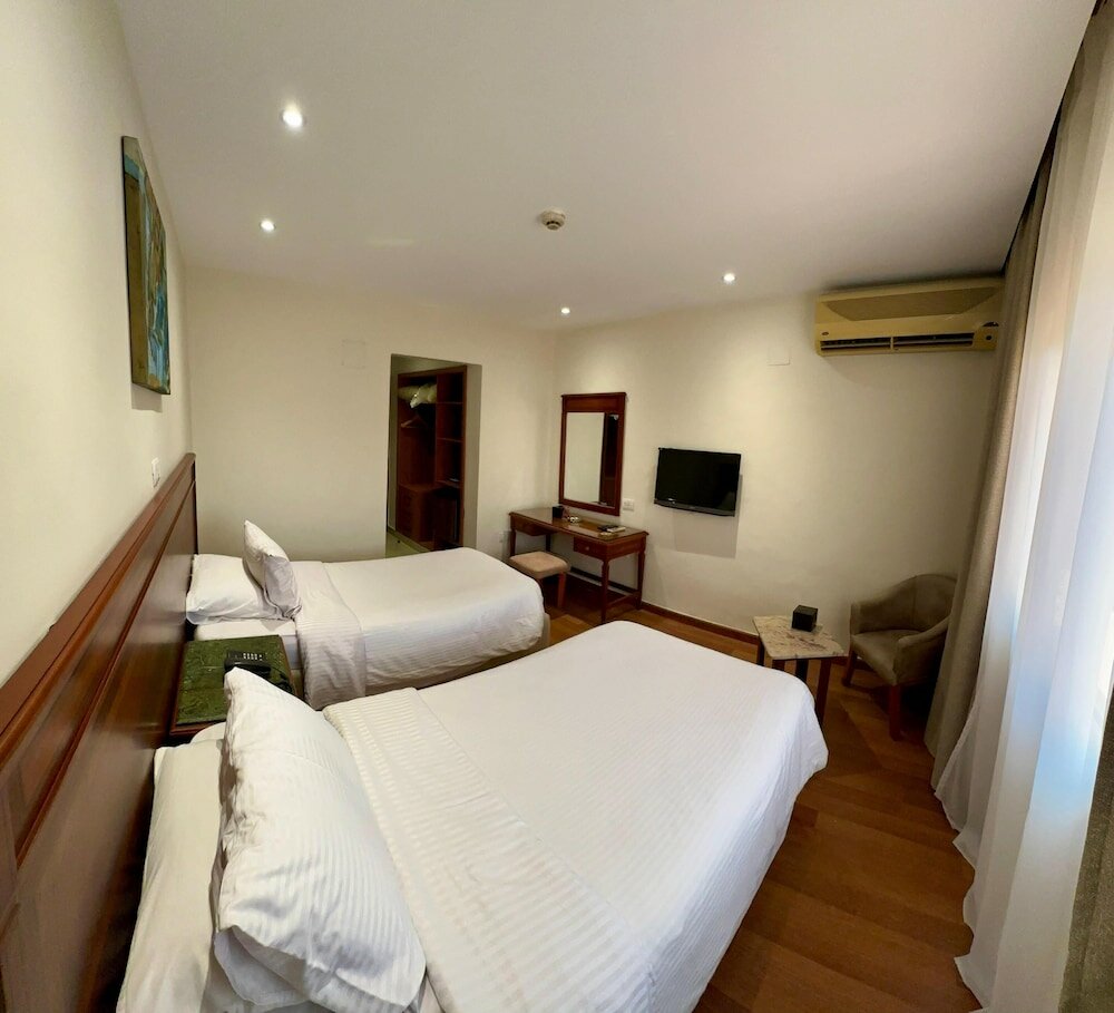 Фото Hotel Royal Marshal