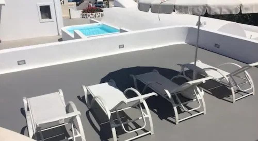 Фото Ayoba Santorini