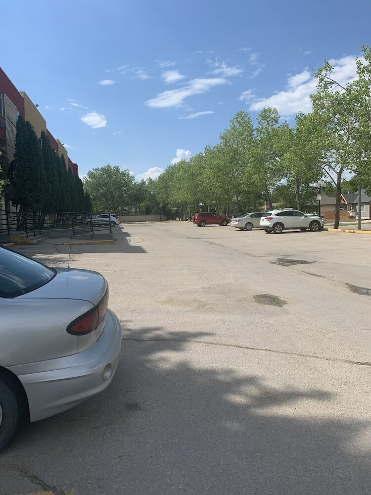 Фото Canad Inns Destination Centre Garden City