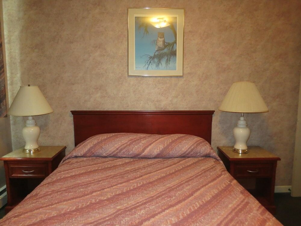 Фото Tropicana Suite Hotel