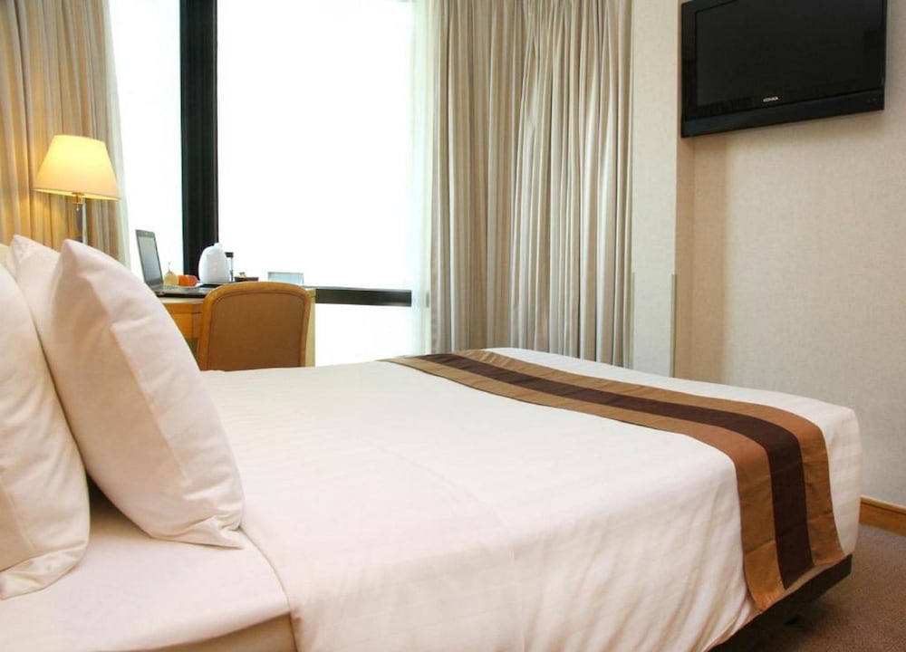 Фото Stanford Hotel