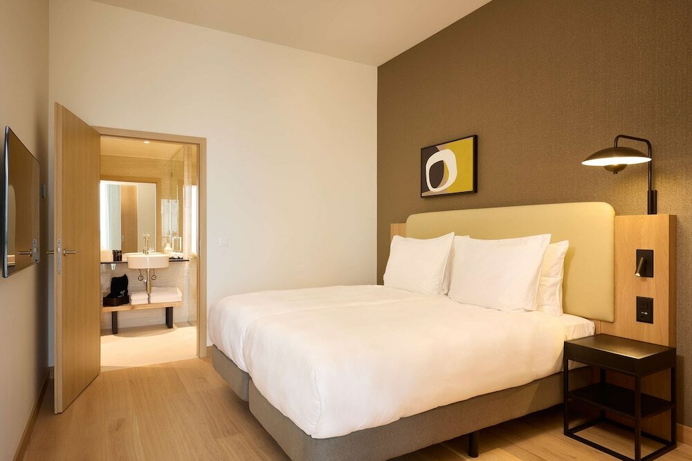 Фото Adina Apartment Hotel Geneva