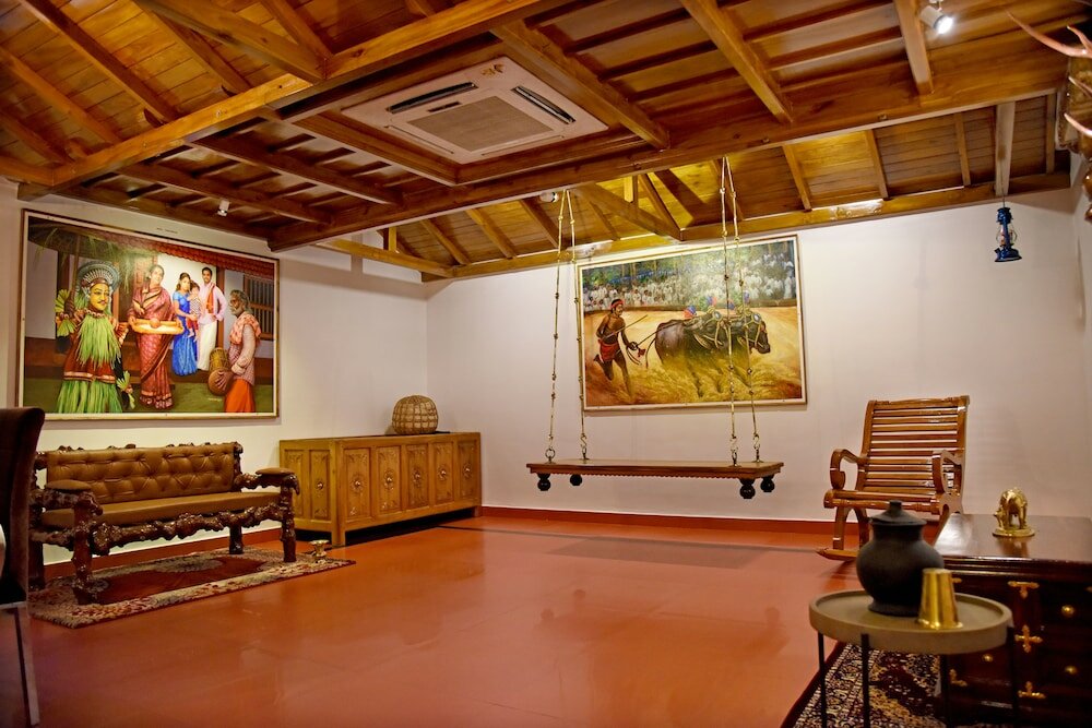 Фото Sharada International Hotel