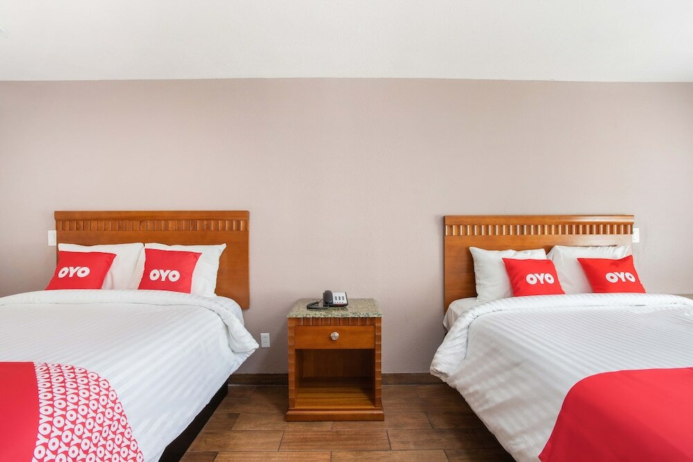 Фото Oyo Hotel Palmdale - Antelope Valley