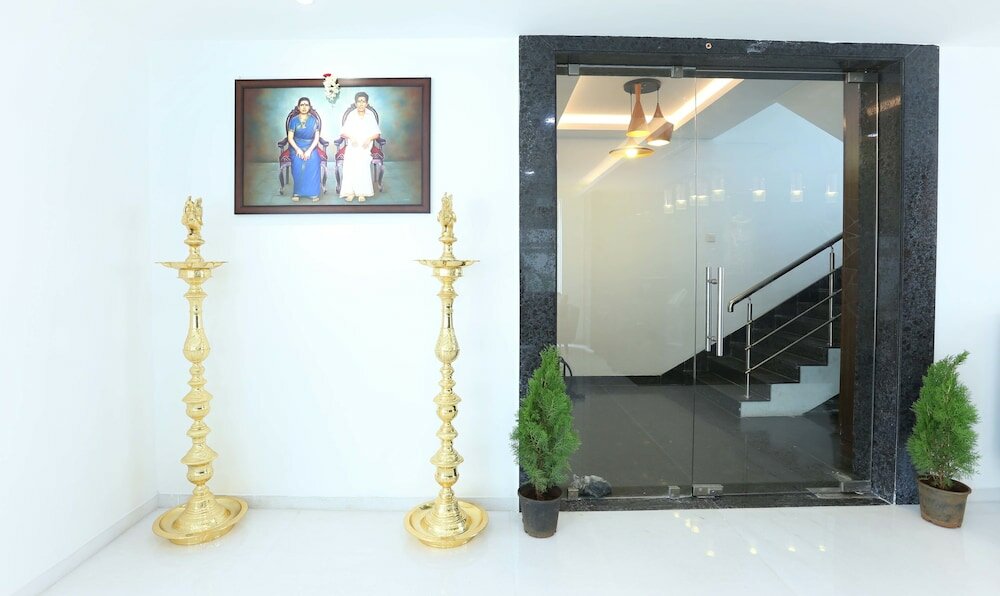 Фото Treebo Trend Pechis Castle