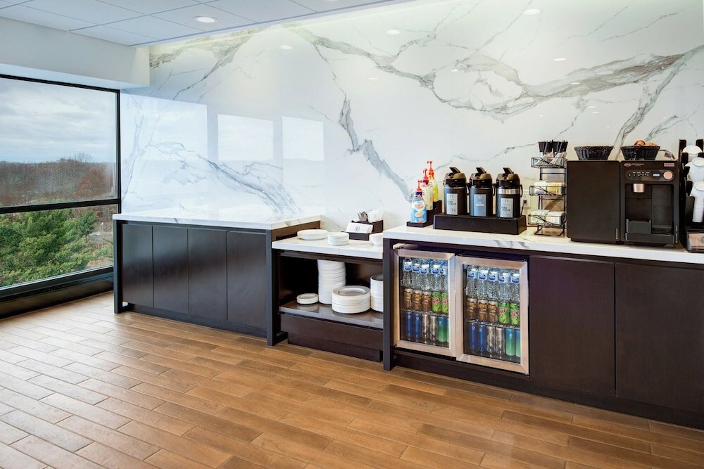 Фото Sheraton Eatontown Hotel