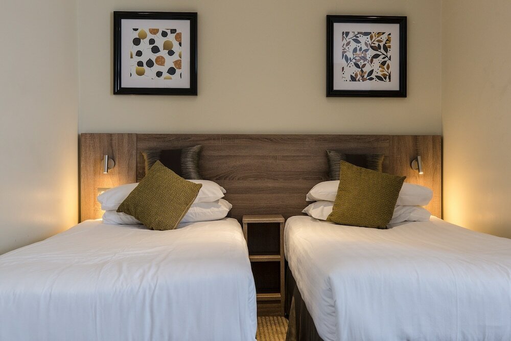 Фото Phoenix Hotel