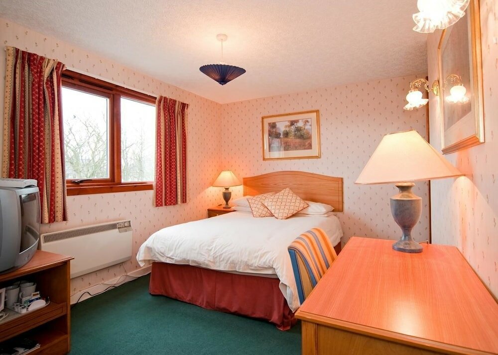 Фото Castletown Hotel