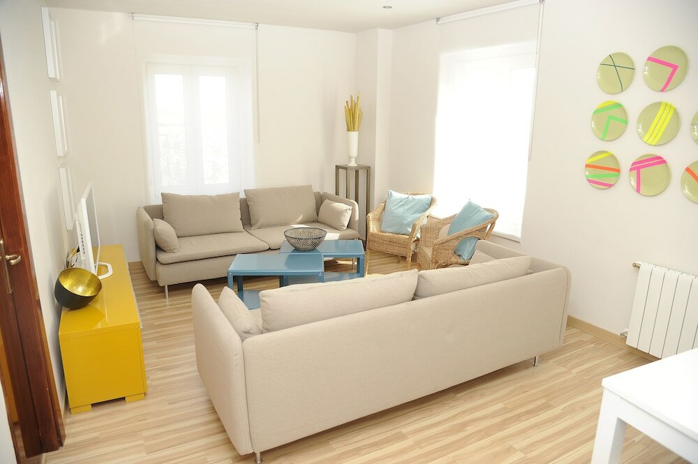 Фото Mola Suites