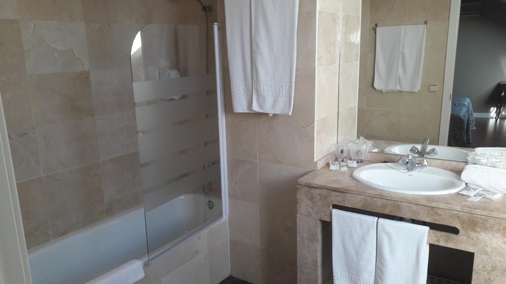 Фото Hotel Benetússer