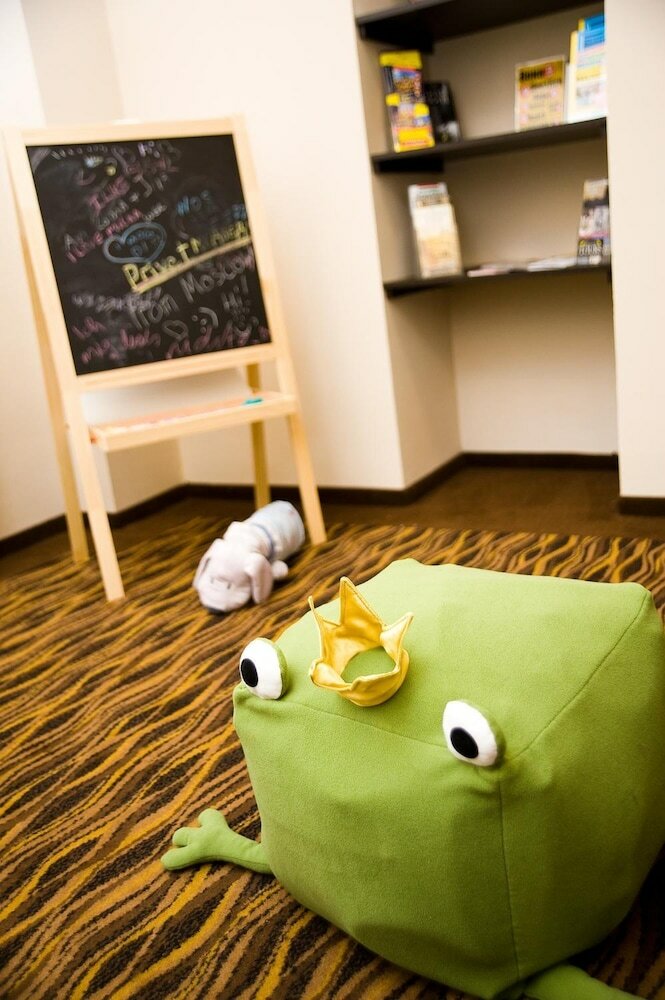 Фото 1. Republic Hotel