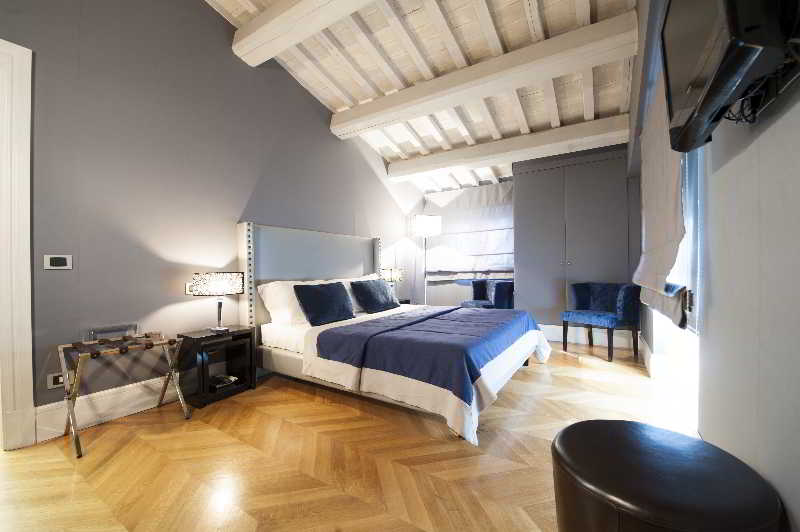 Фото Moses Fountain