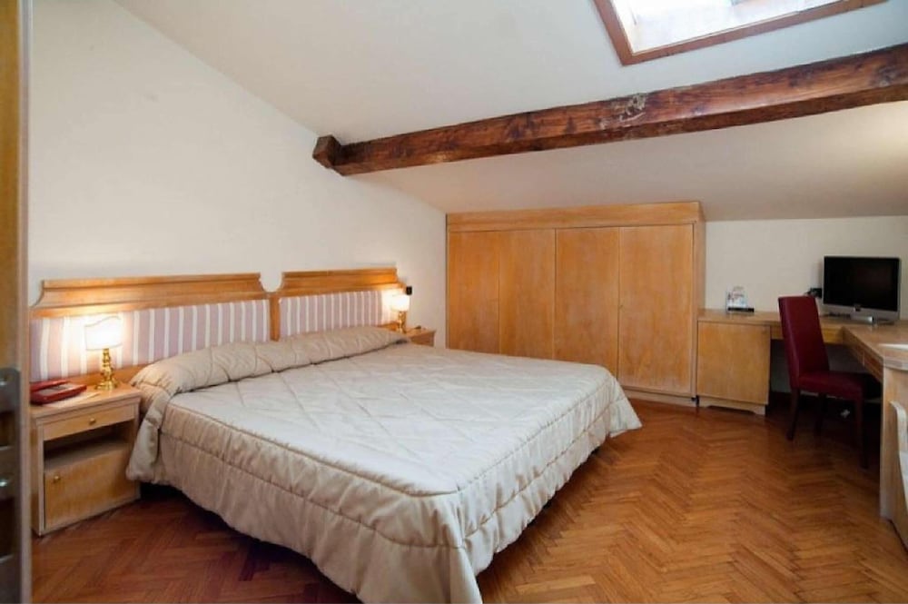 Фото The Port Residence