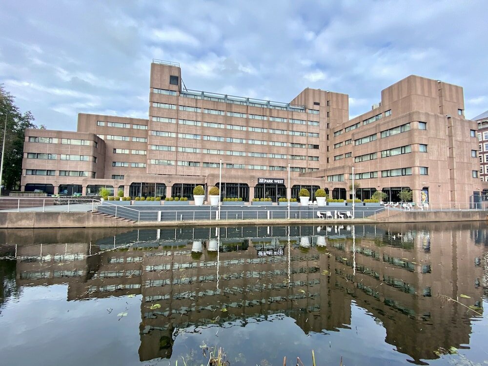 Фото отеля 2