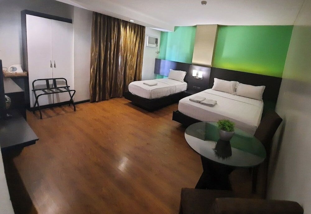 Фото Lorenzzo Suites Hotel