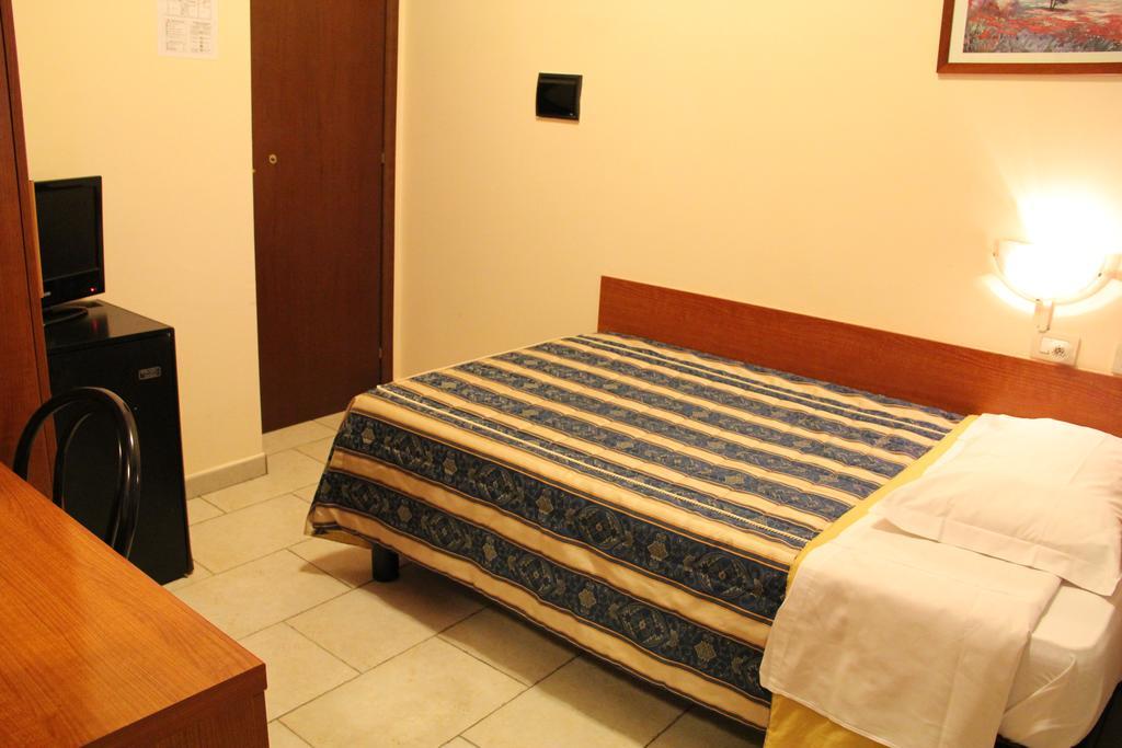 Фото Hotel Alessander