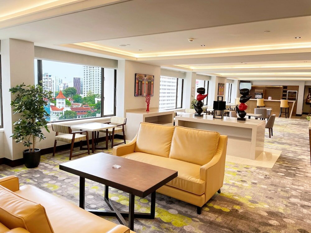 Фото Royal Plaza on Scotts