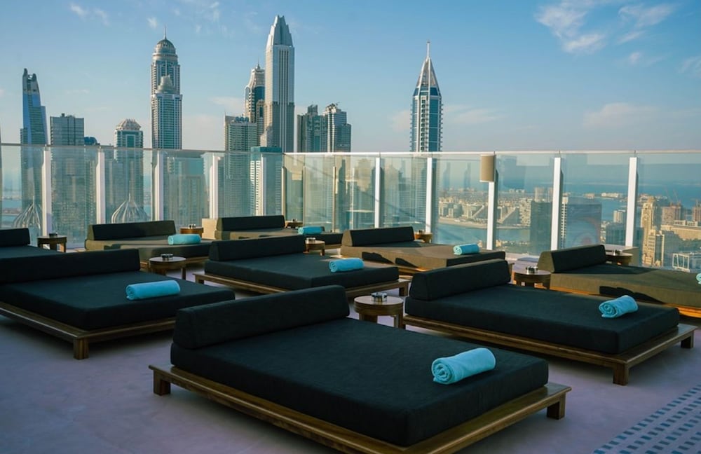 Фото Taj Jumeirah Lake Towers