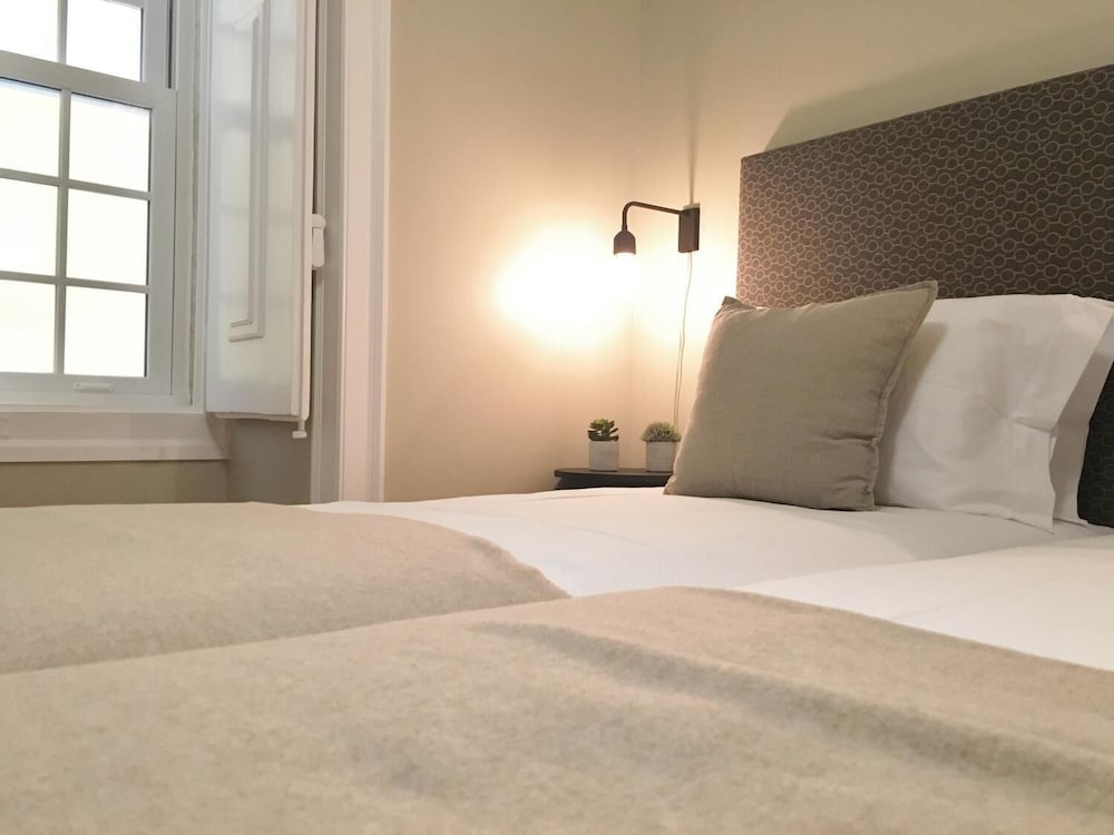 Фото Lisbon Five Stars Apartments - Bica 246