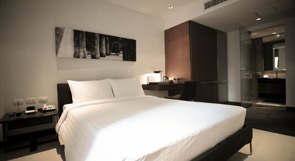 Фото S33 Compact Sukhumvit Hotel