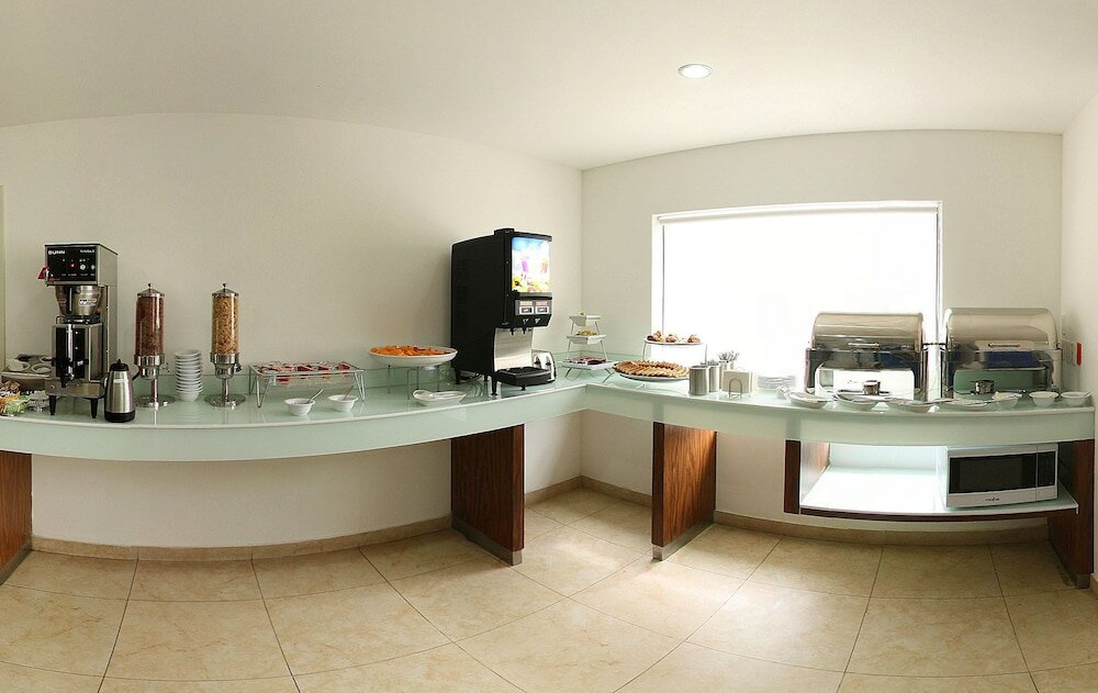 Фото One Guadalajara Centro Historico