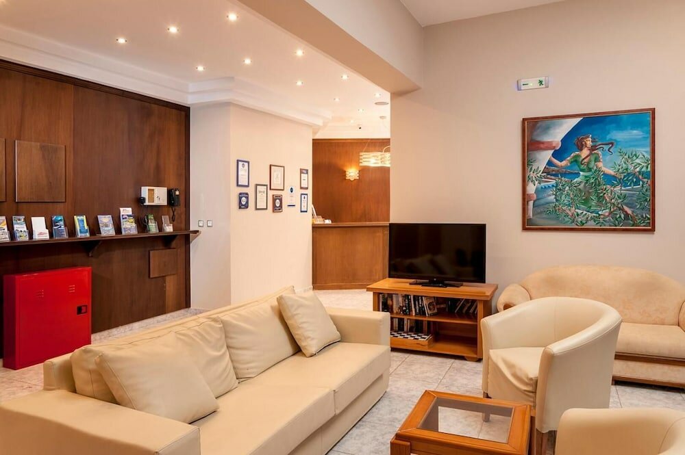 Фото Adelais Hotel