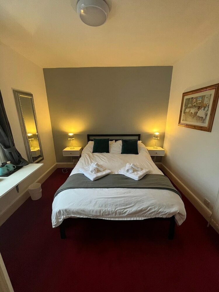 Фото The Castle Hotel