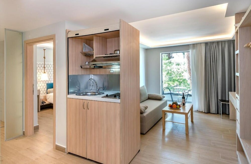 Фото Hotel Triton