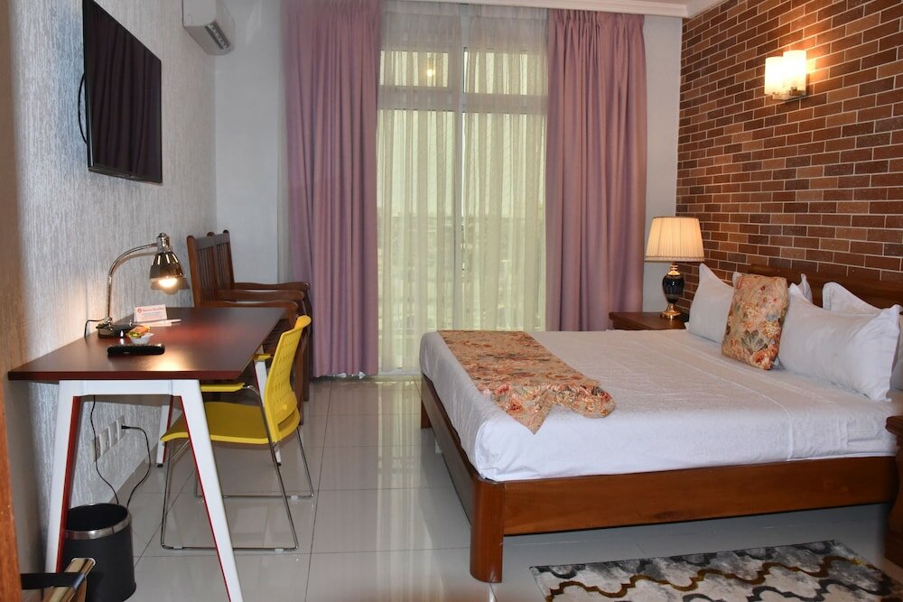 Фото Adamaoua Grand Hotel