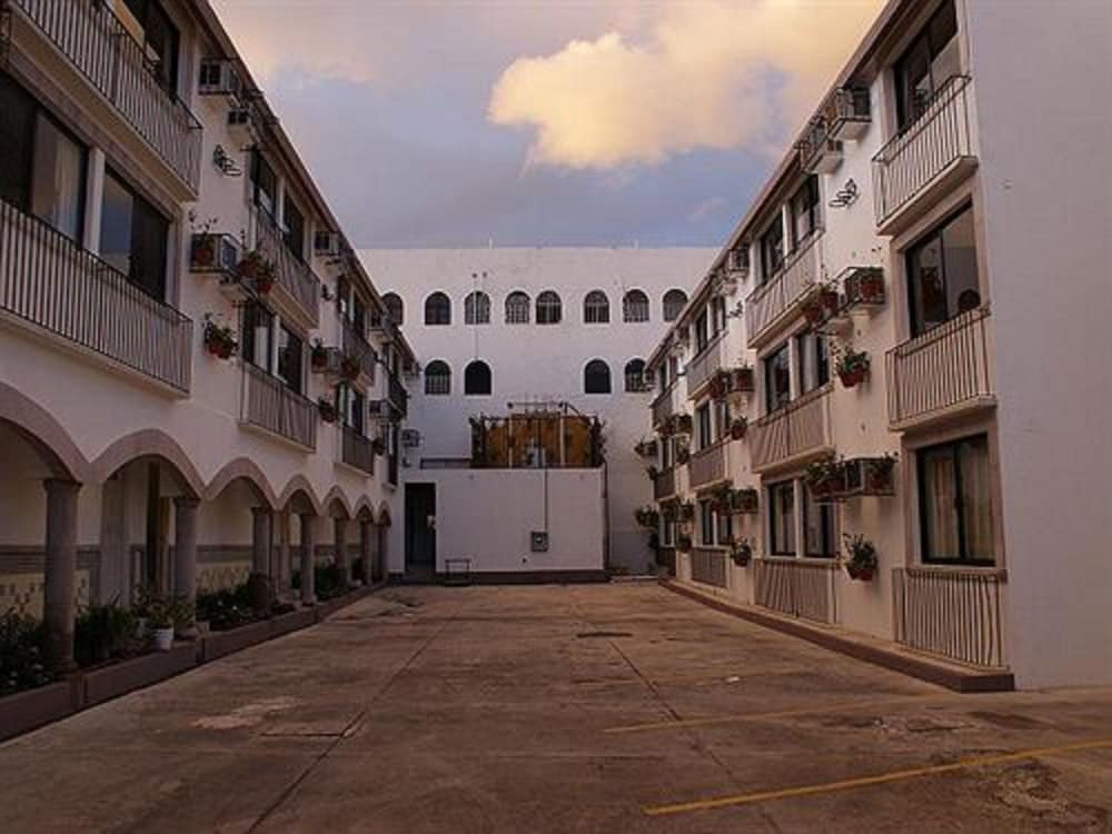 Фото Hotel Hacienda de Castilla