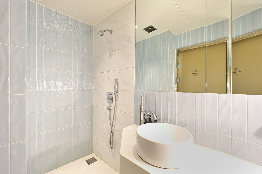 Фото Hotel Londoner Yongwon