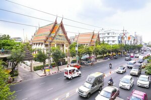 Гостиница Ibis Bangkok Riverside