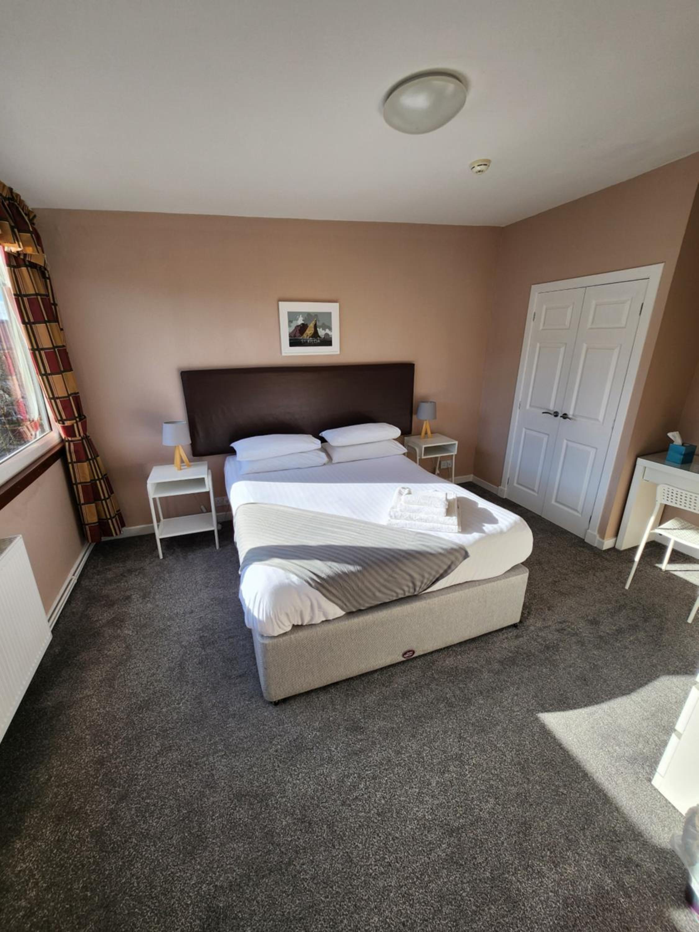 Фото Kings Knoll Hotel