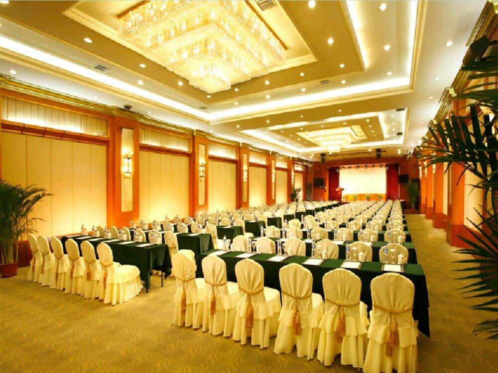 Фото Dalian Kerren Hotel