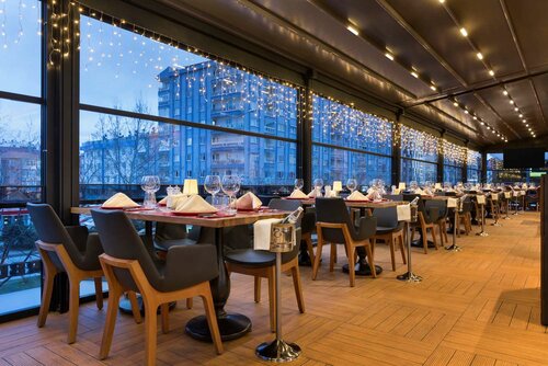 Гостиница Ramada Encore by Wyndham Eskisehir в Тепебаши