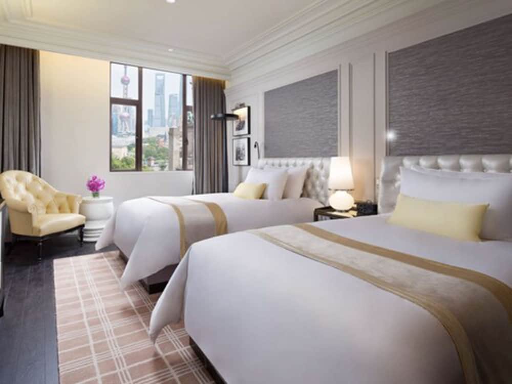 Фото Golden Tulip Bund New Asia