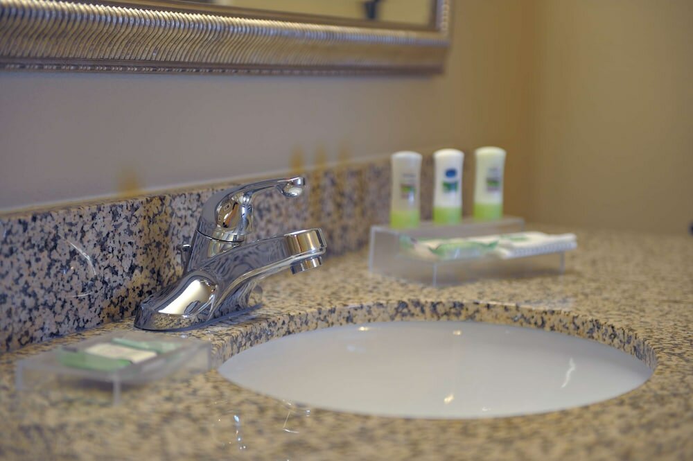 Фото Country Inn & Suites by Radisson, Washington at Meadowlands, Pa