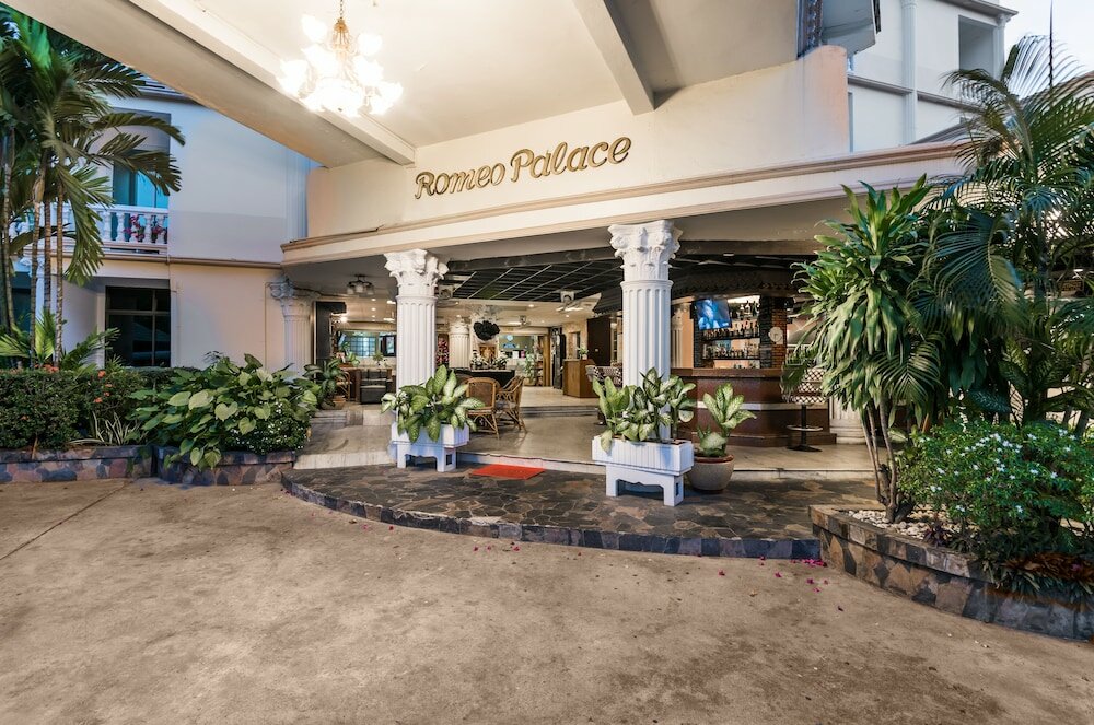 Фото Romeo Palace Hotel