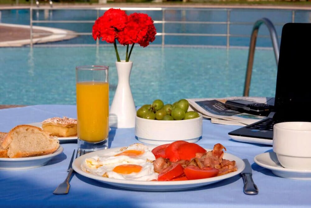 Фото Plaza Beach Hotel