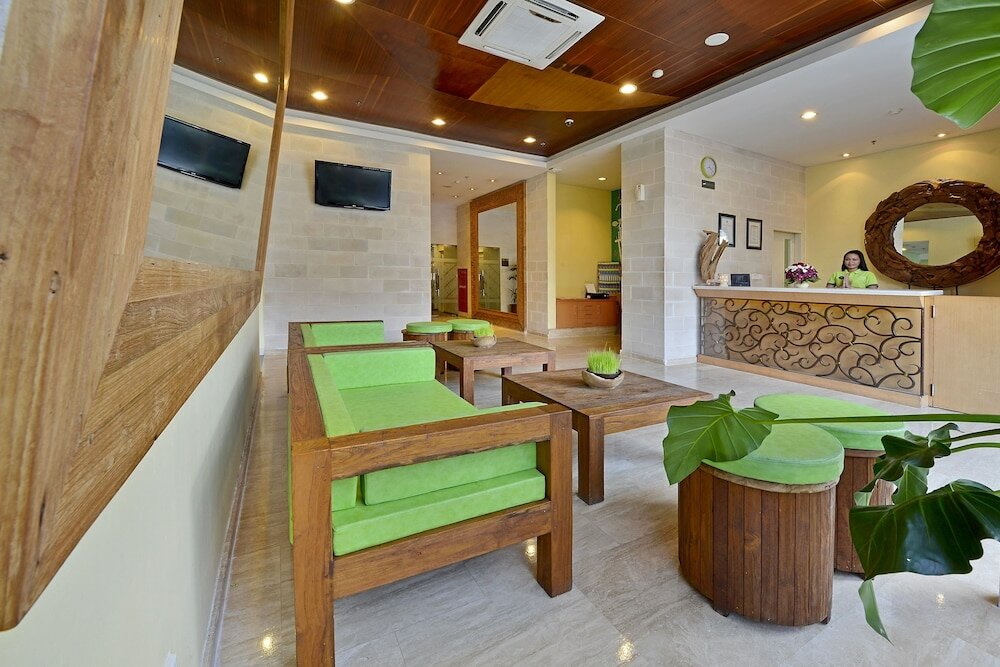 Фото Whiz Hotel Malioboro Yogyakarta