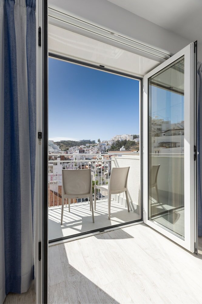 Фото Hotel Baltum