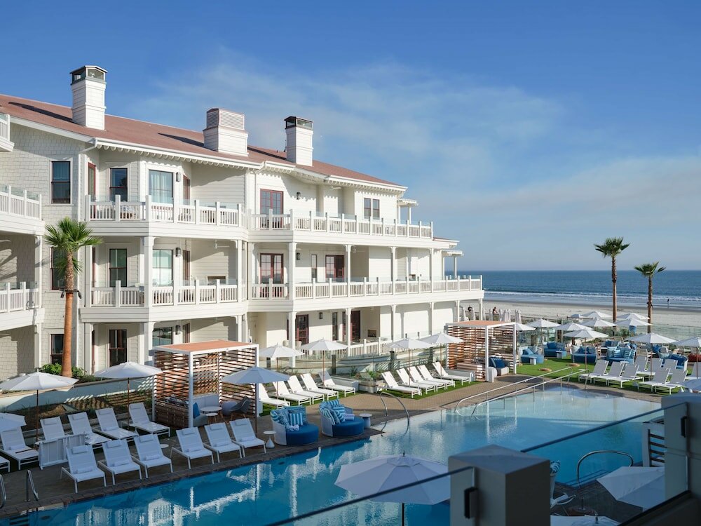 Фото Beach Village at The Del, Curio Collection by Hilton