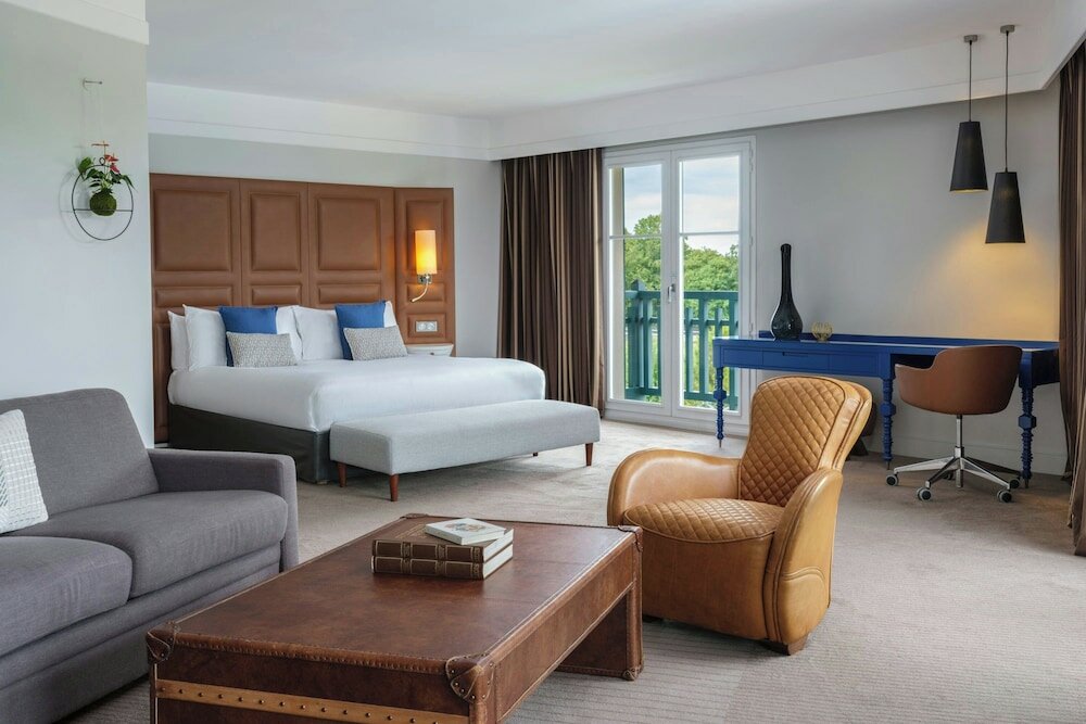 Фото Renaissance Paris Hippodrome De St. Cloud Hotel